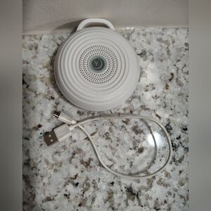 YogaSleep Rome Sound Machine White Noise Travel Model with Cable‎